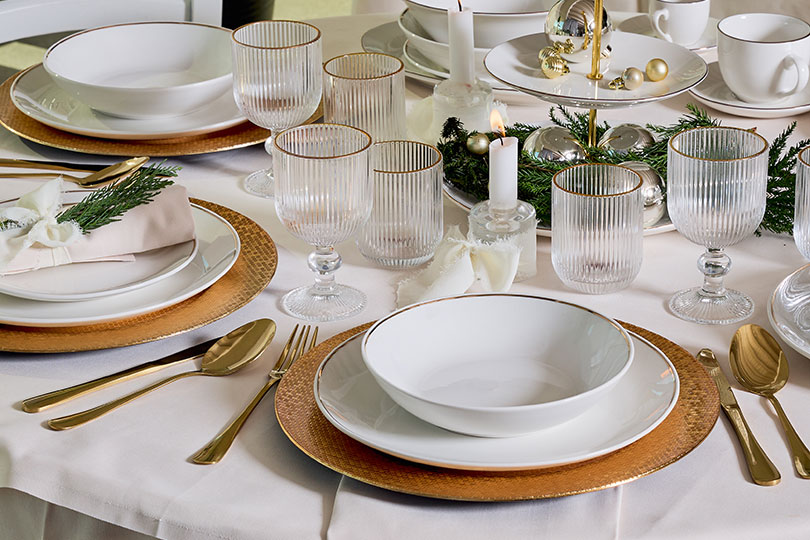 Servizio piatti Natale e posate